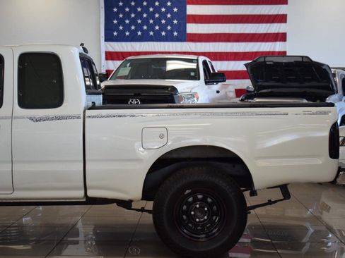 Used 1996 Toyota Tacoma 2WD Xtracab image 17