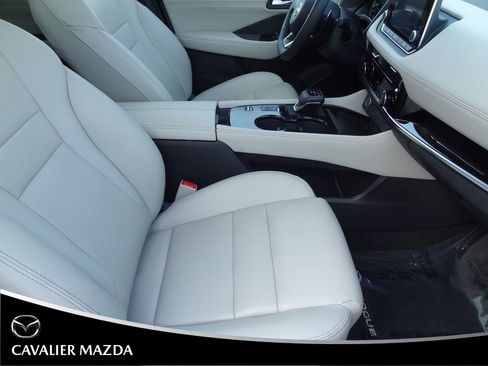 Used 2023 Nissan Rogue SL image 20