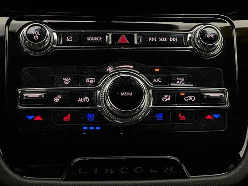 Used 2022 Lincoln Corsair AWD w/ Equipment Group 101A image 27