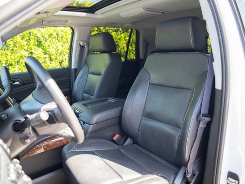Used 2017 Chevrolet Tahoe Premier AWD/4WD image 17