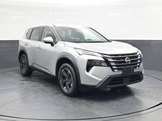 Used 2025 Nissan Rogue SV FWD video 2