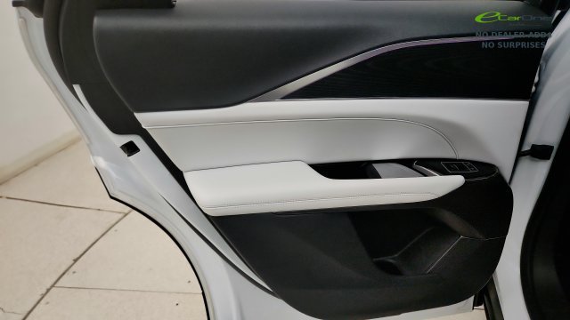 Used 2025 Cadillac Lyriq Luxury w/ LPO, Floor Liner Package RWD image 47