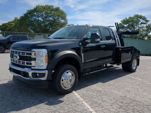New 2025 Ford F450 XL w/ XL Chrome Package image 6