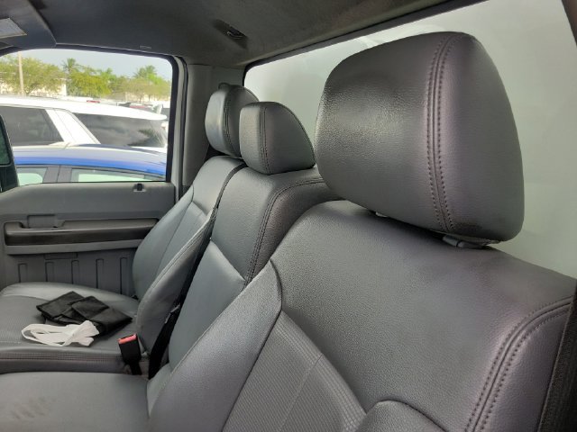Used 2015 Ford F550 2WD Regular Cab Super Duty image 11