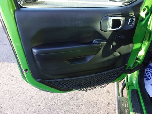 Used 2019 Jeep Wrangler Unlimited Sport S image 8