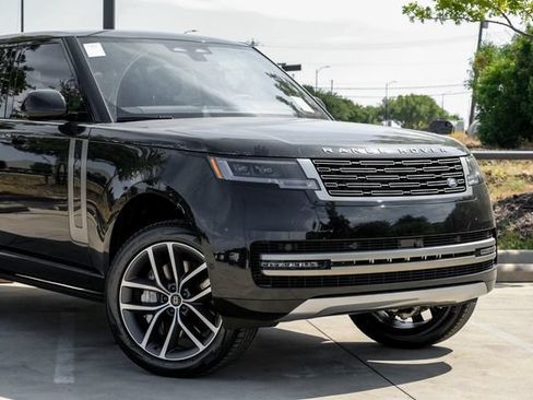 New 2027 Land Rover Range Rover Long Wheelbase SE AWD/4WD image 9