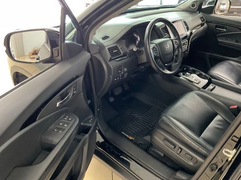 Used 2016 Honda Pilot Touring image 8