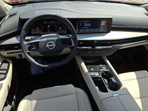 Certified 2025 Nissan Murano SL AWD/4WD image 12