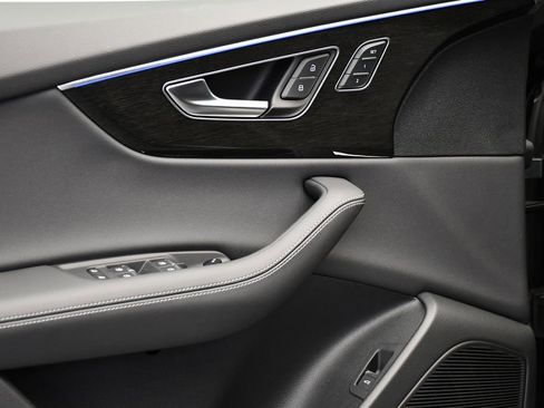 New 2026 Audi Q8 Premium Plus image 32