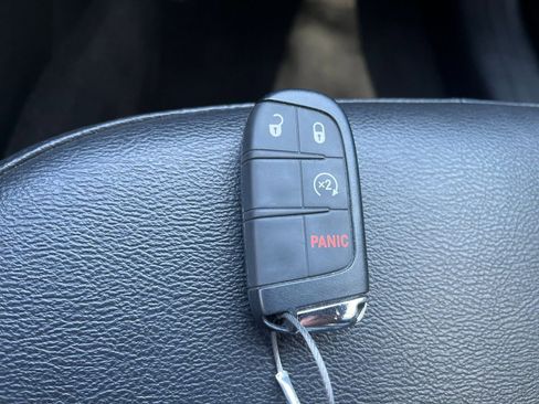 Used 2025 Jeep Compass Limited AWD/4WD image 21