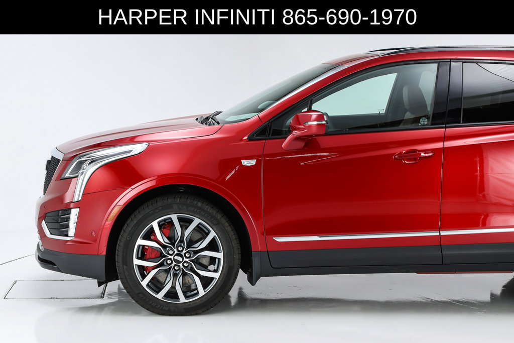 Used 2025 Cadillac XT5 Sportv w/ Technology Package AWD/4WD image 3