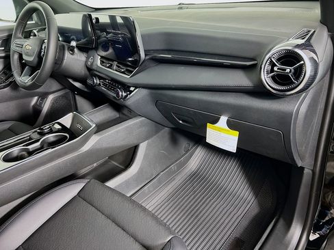 New 2026 Chevrolet Equinox LT FWD image 28