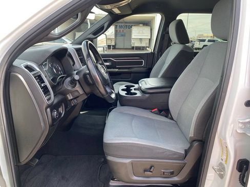 Used 2024 RAM 2500 Big Horn AWD/4WD image 24