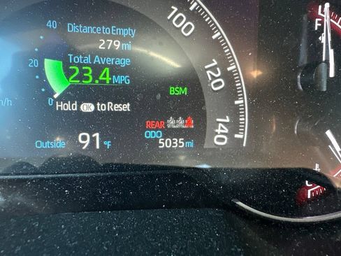 Used 2024 Toyota RAV4 XLE w/ Convenience Package FWD image 17