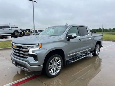 Used 2025 Chevrolet Silverado 1500 High Country AWD/4WD image 1