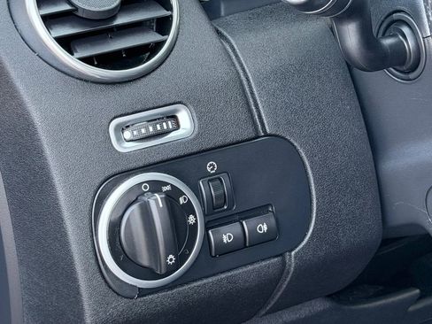 Used 2015 Land Rover LR4 HSE image 37