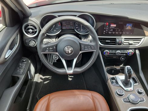 Used 2022 Alfa Romeo Giulia Ti w/ Active Assist Plus Package RWD image 19