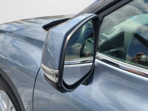 Used 2023 Toyota Highlander Limited image 35