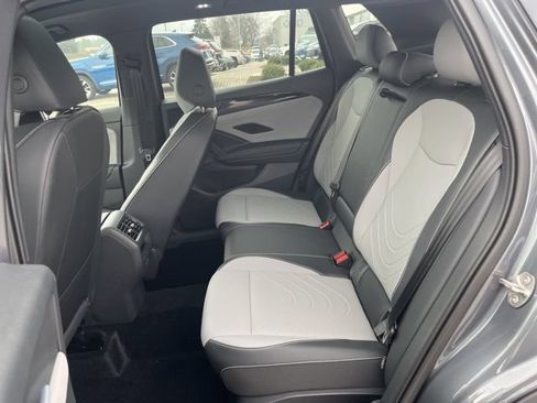 New 2026 Volkswagen Tiguan SE R-Line FWD image 22