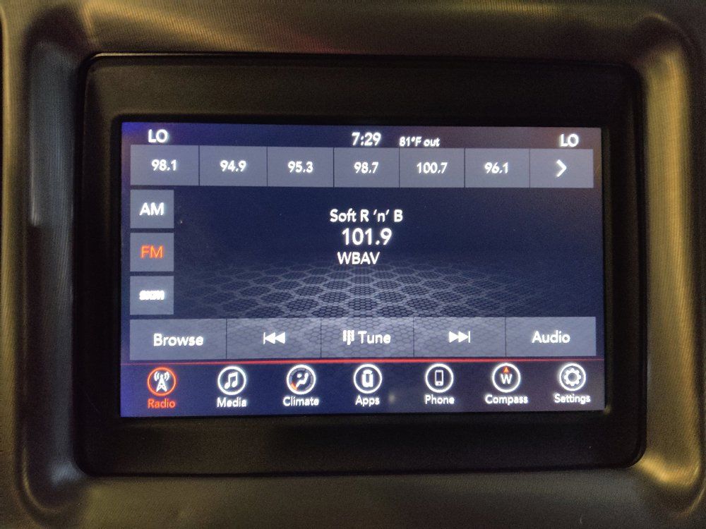 Used 2019 Dodge Challenger SXT w/ Blacktop Package RWD image 25