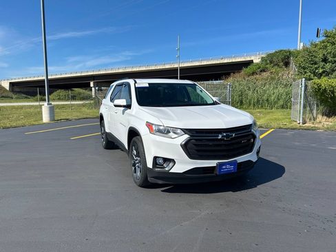 Used 2019 Chevrolet Traverse RS w/ LPO, Floor Liner Package AWD/4WD image 8
