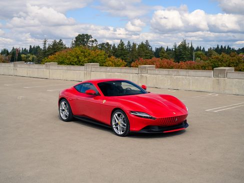 Used 2021 Ferrari Roma image 78