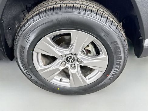 Certified 2022 Toyota RAV4 XLE image 29