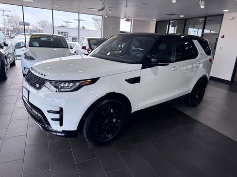 Used 2020 Land Rover Discovery Landmark image 6