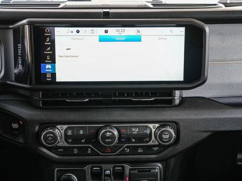 New 2026 Jeep Gladiator Sport image 15