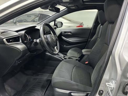 Used 2020 Toyota Corolla SE w/ SE Premium Package FWD image 11