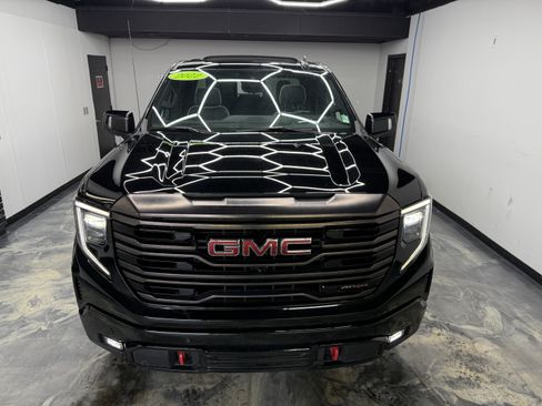 Used 2022 GMC Sierra 1500 AT4X image 8