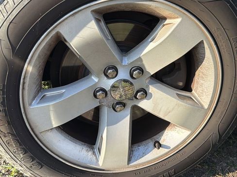 Used 2012 Dodge Challenger SXT RWD image 5