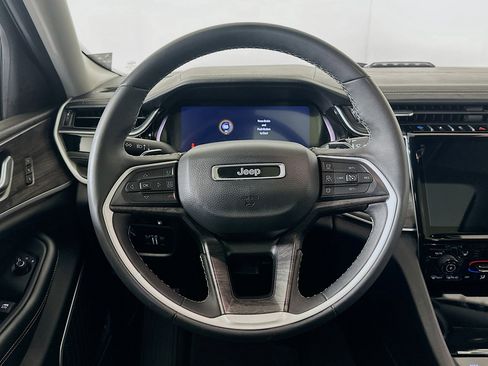 Used 2022 Jeep Grand Cherokee Limited 4xe image 18