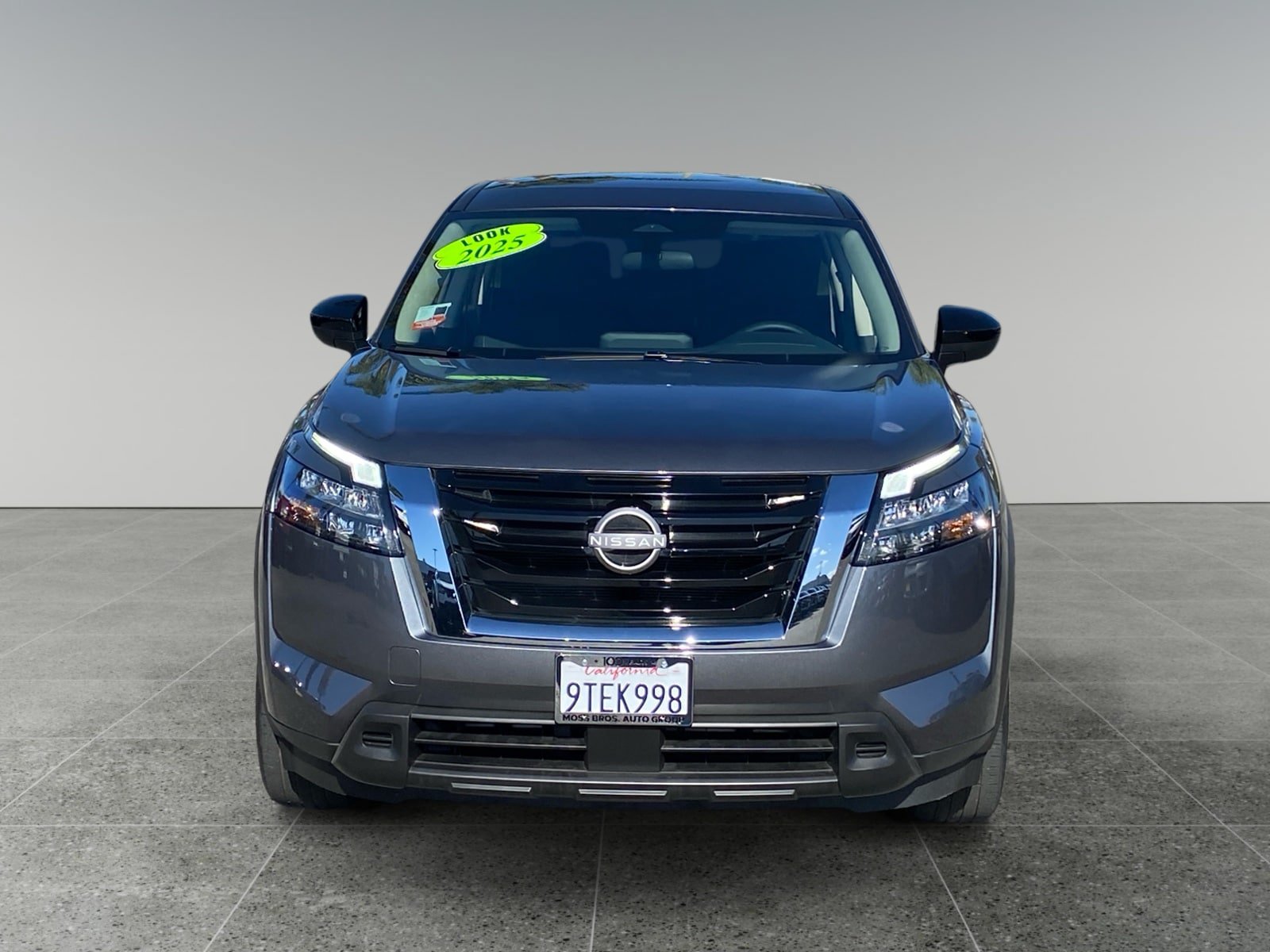 Used 2025 Nissan Pathfinder S w/ Cargo Package FWD image 8