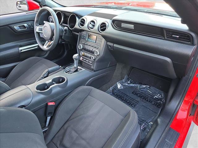 Used 2018 Ford Mustang Coupe RWD image 21