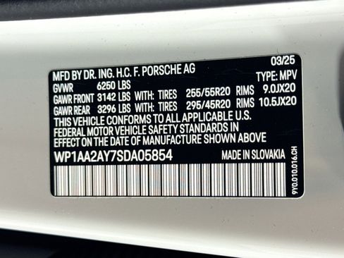 Certified 2025 Porsche Cayenne image 26