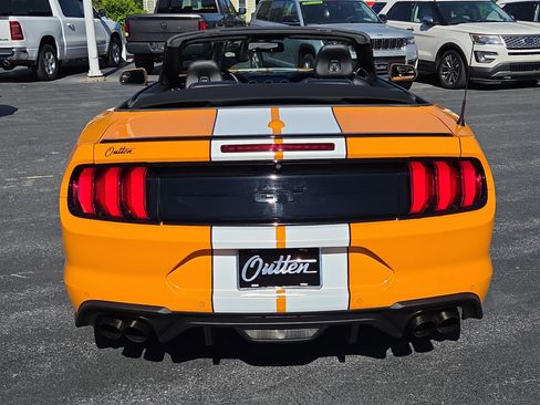 Used 2018 Ford Mustang GT Premium w/ Equipment Group 401A RWD image 5