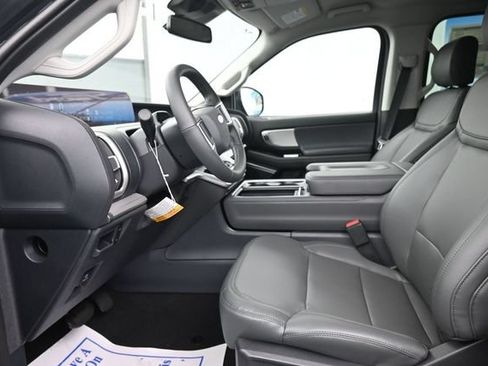 New 2026 Ford Expedition Active RWD image 15