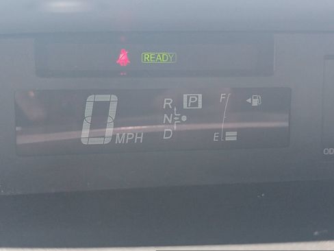 Used 2015 Toyota Prius V Three FWD image 18