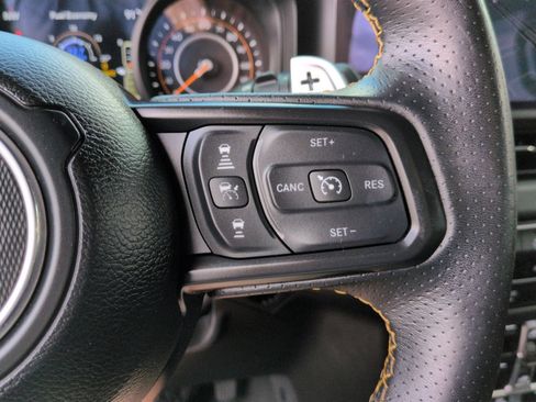 Used 2025 Jeep Wrangler Unlimited Rubicon 392 AWD/4WD image 32