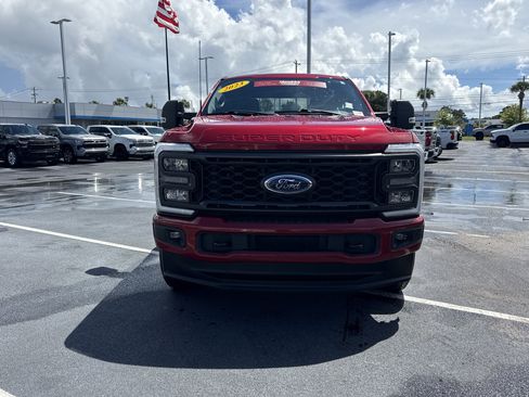 Used 2023 Ford F250 XLT w/ XLT Premium Package AWD/4WD image 3