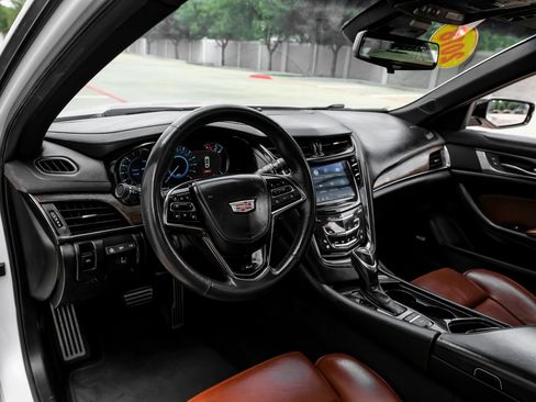 Used 2018 Cadillac CTS Vsport Premium Luxury RWD image 13