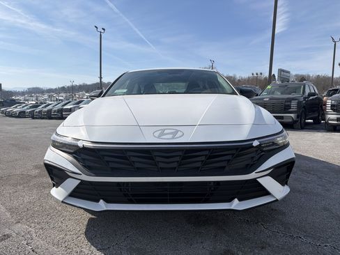 New 2026 Hyundai Elantra Sport image 8