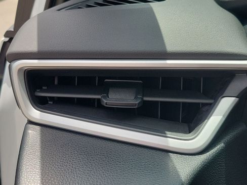 Used 2026 Toyota Corolla LE FWD image 31