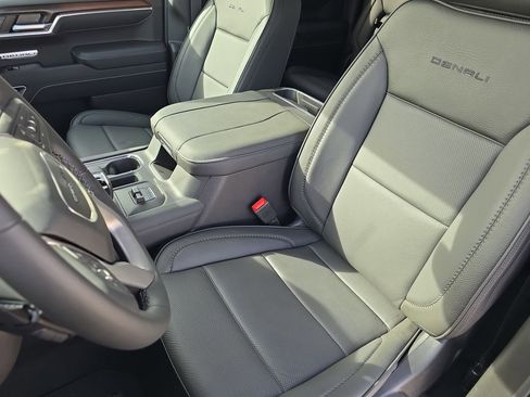 New 2026 GMC Sierra 1500 Denali w/ Denali Reserve Package AWD/4WD image 15