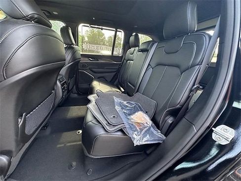 New 2024 Jeep Grand Cherokee Limited 4xe AWD/4WD image 16