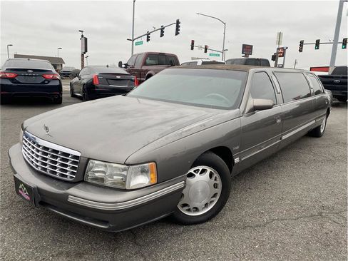 Used 1998 Cadillac De Ville Limousine image 1