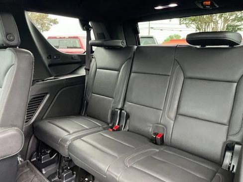 Used 2023 Chevrolet Tahoe LT w/ LT Signature Plus Package RWD image 15
