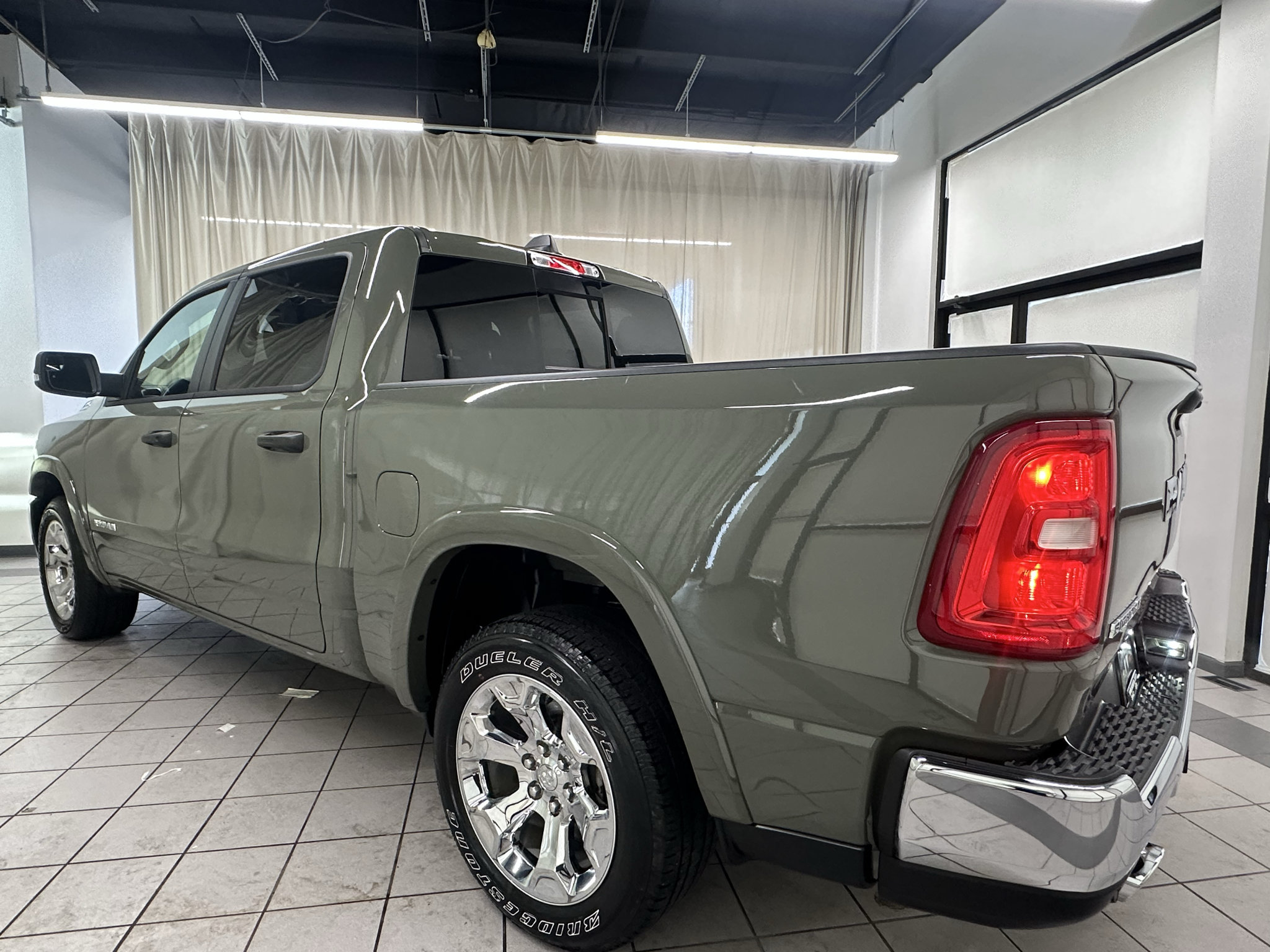 Used 2026 RAM 1500 Big Horn AWD/4WD image 9
