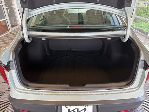 New 2026 Kia K4 FWD image 9